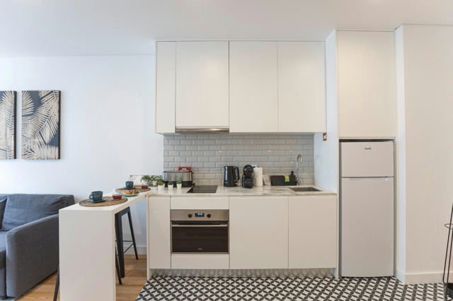 T1 Apartment for Rent in Cedofeita, Porto - 3