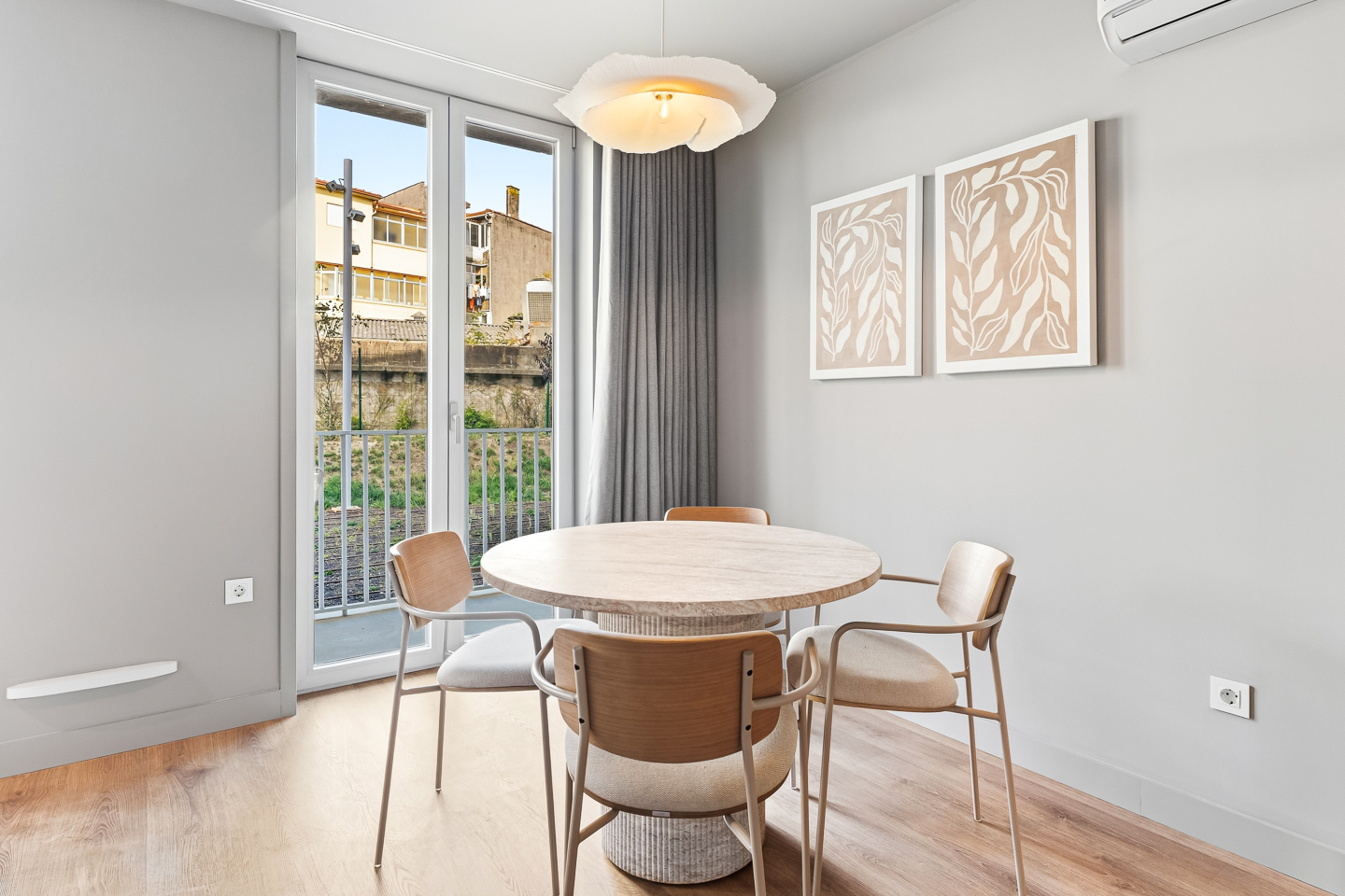 T0 Apartment for Rent in Leal, Porto - 10