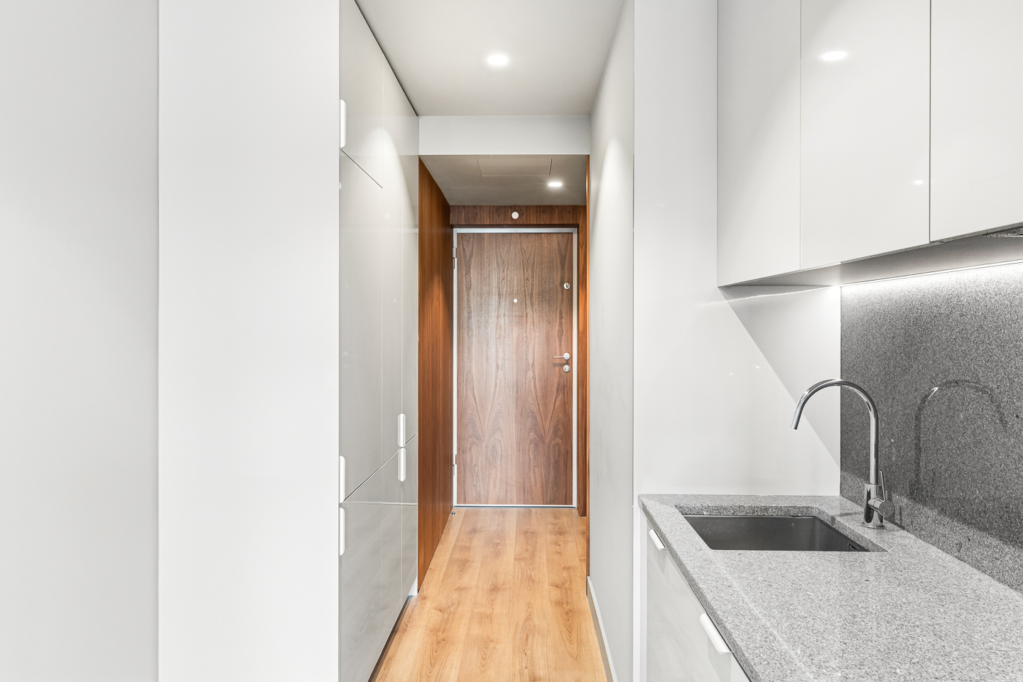 T0 Apartment for Rent in Leal, Porto - 8